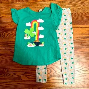 Cat & Jack 3T St. Patrick’s Day outfit set. Leggings and pot-o-gold shirt